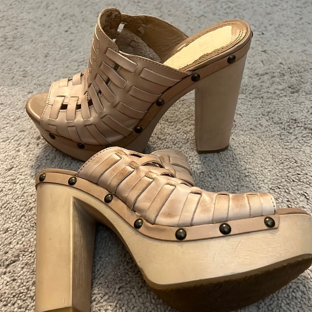 Gianni Bini Platform Retro Clogs 9